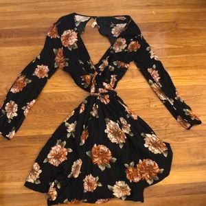 LONG SLEEVE FLORAL DRESS